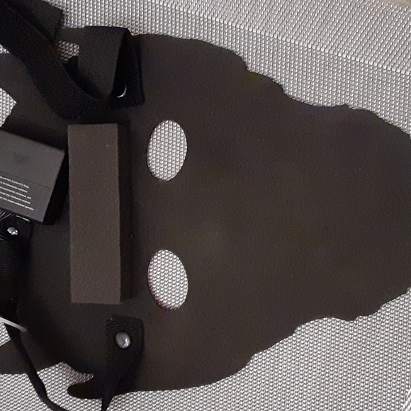 BEATSYNC Sound Responsive Lighted Devil Mask - Picture 5 of 6